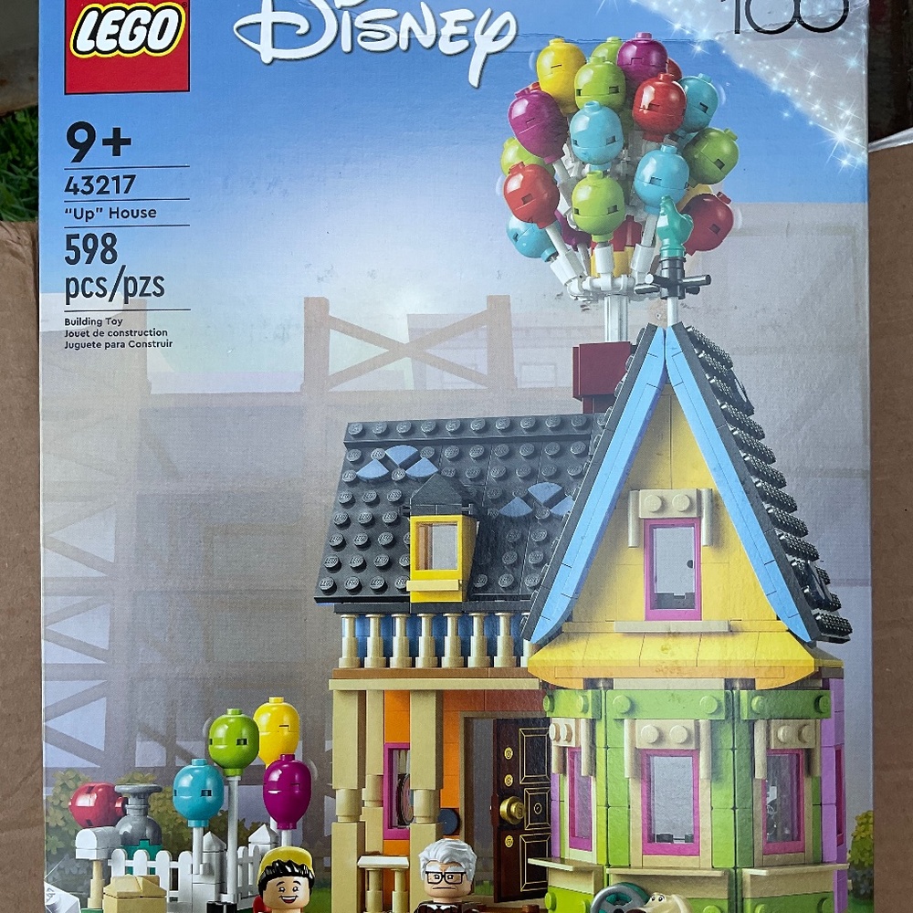 Disney Lego UP house
